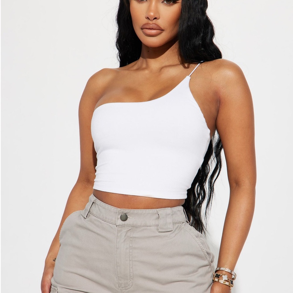 White and black One-Shoulder Top